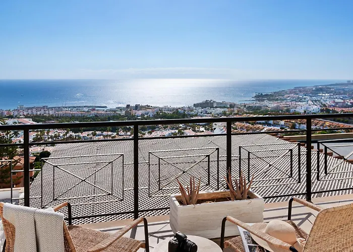 Obsidian Bentayga Holiday home *